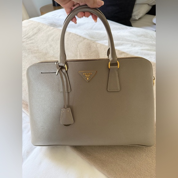 PRADA MEDIUM SAFFIANS LEATHER PRADA MATINEE BAG- Toupe color - Picture 1 of 13